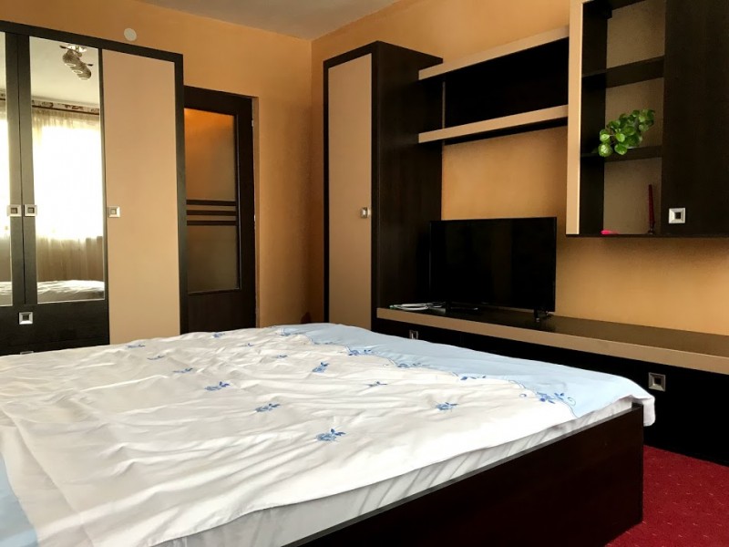 Inchiriere garsoniera decomandat, mobilat, etaj 4/10, Calea Bucuresti, zona Rotonda