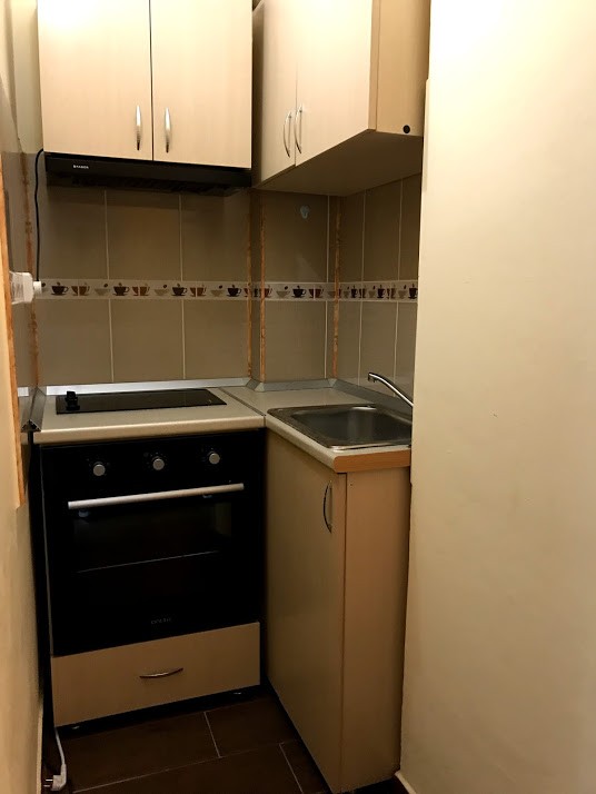 Inchiriere garsoniera decomandat, mobilat, etaj 4/10, Calea Bucuresti, zona Rotonda