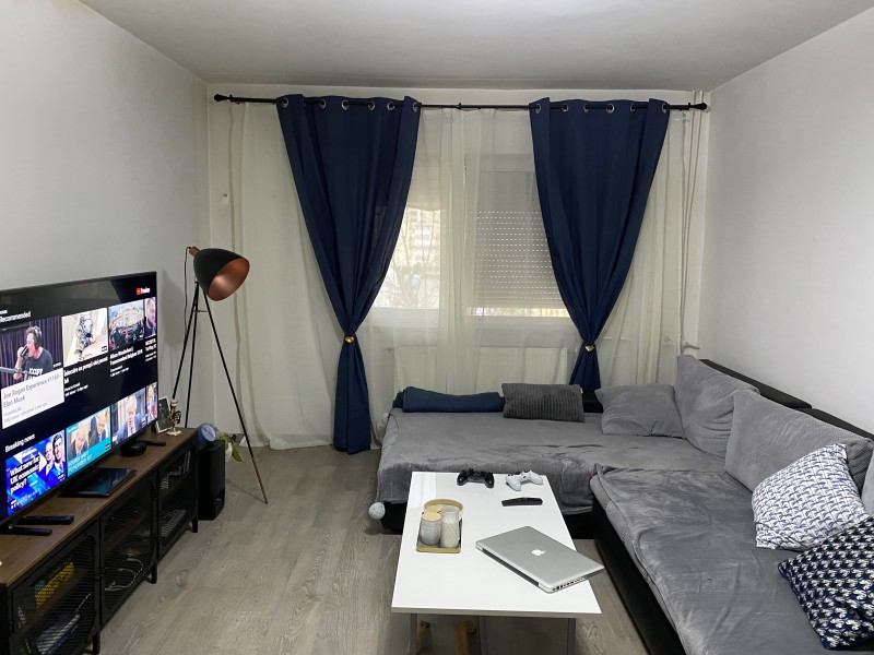 Vanzare apartament 2 camere decomandat, etaj 3/4, an constructie 1980, Craiovita Noua, Statia Salvare