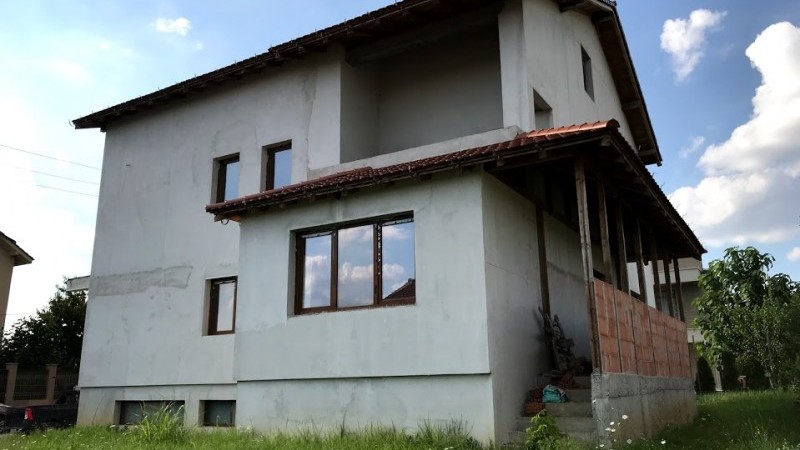 Vanzare casa 6 camere, an constructie 2016, suprafata utila 400 mp, Calea Bucuresti, zona OMV