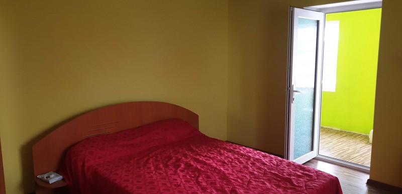 Vanzare casa 7 camere, an constructie 2014
